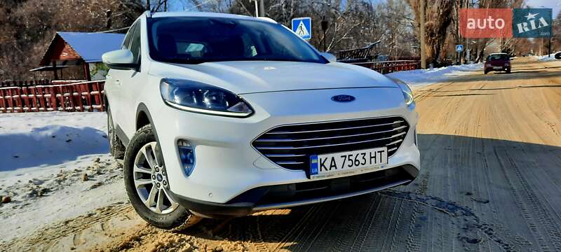 Позашляховик / Кросовер Ford Kuga 2021 в Харкові