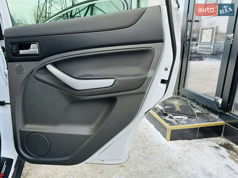 Внедорожник / Кроссовер Ford Kuga 2012 в Харькове фото 20 Внедорожник / Кроссовер Ford Kuga 2012 в Харькове