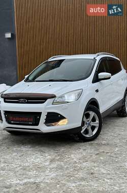 Позашляховик / Кросовер Ford Kuga 2015 в Сумах