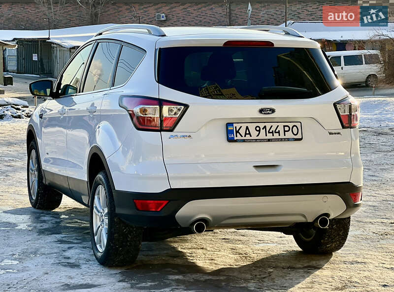 Внедорожник / Кроссовер Ford Kuga 2016 в Киеве фото 5 Внедорожник / Кроссовер Ford Kuga 2016 в Киеве