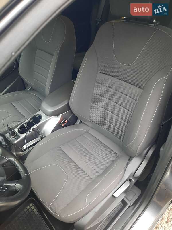 Позашляховик / Кросовер Ford Kuga 2013 в Новомосковську фото 16 Позашляховик / Кросовер Ford Kuga 2013 в Новомосковську