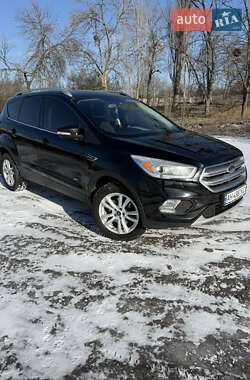 Позашляховик / Кросовер Ford Kuga 2017 в Слов'янську