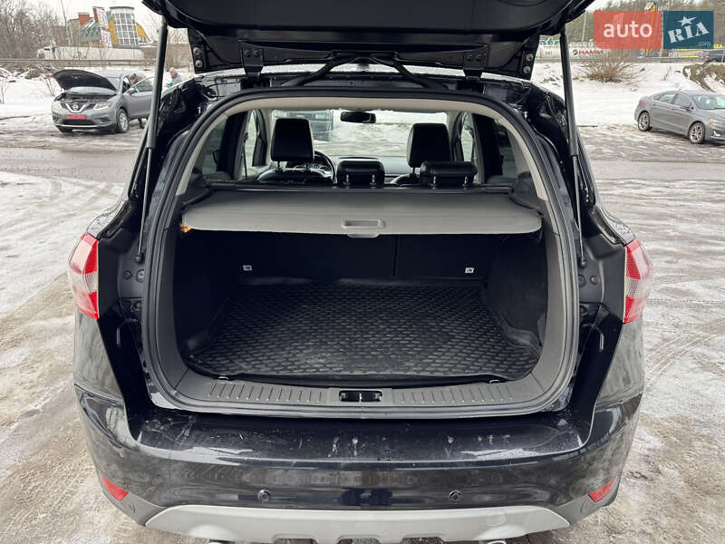 Внедорожник / Кроссовер Ford Kuga 2011 в Киеве