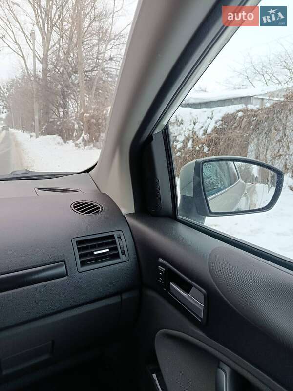 Внедорожник / Кроссовер Ford Kuga 2009 в Черкассах фото 12 Внедорожник / Кроссовер Ford Kuga 2009 в Черкассах