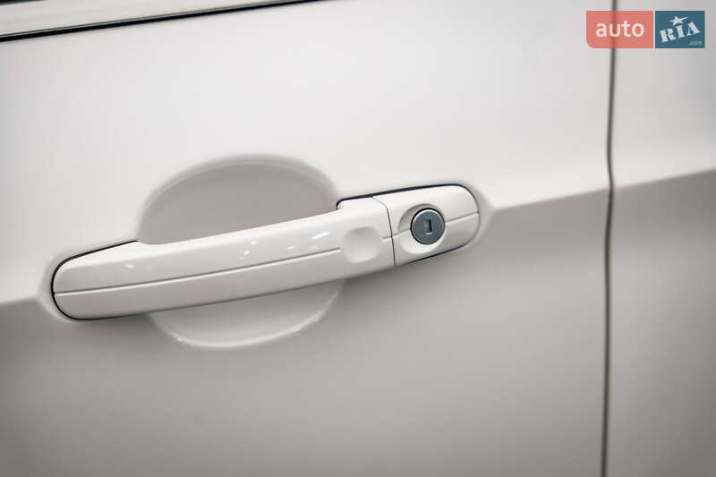 Внедорожник / Кроссовер Ford Kuga 2019 в Киеве