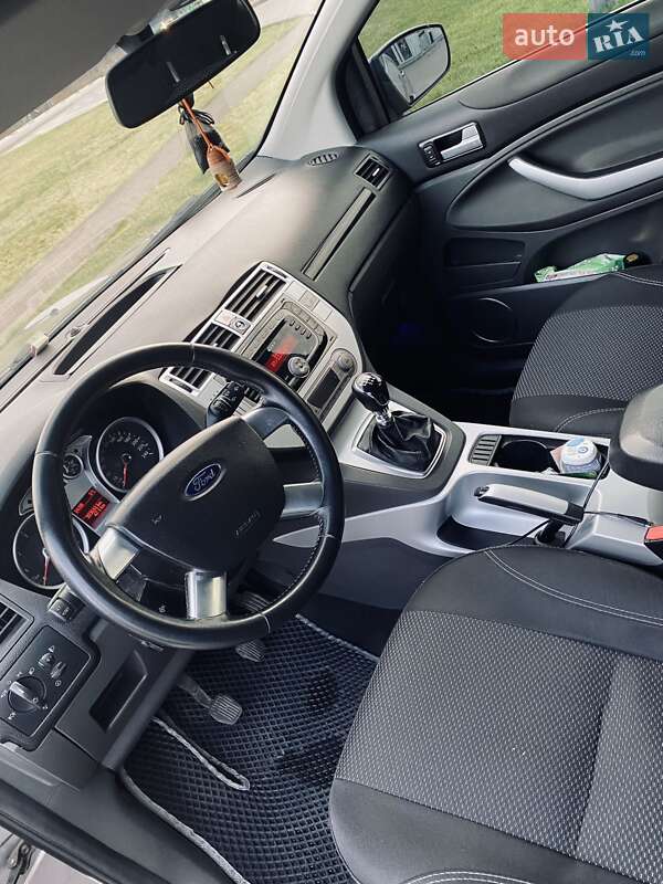 Внедорожник / Кроссовер Ford Kuga 2012 в Житомире