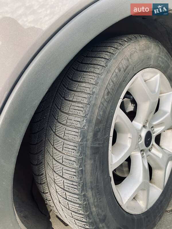 Внедорожник / Кроссовер Ford Kuga 2012 в Житомире