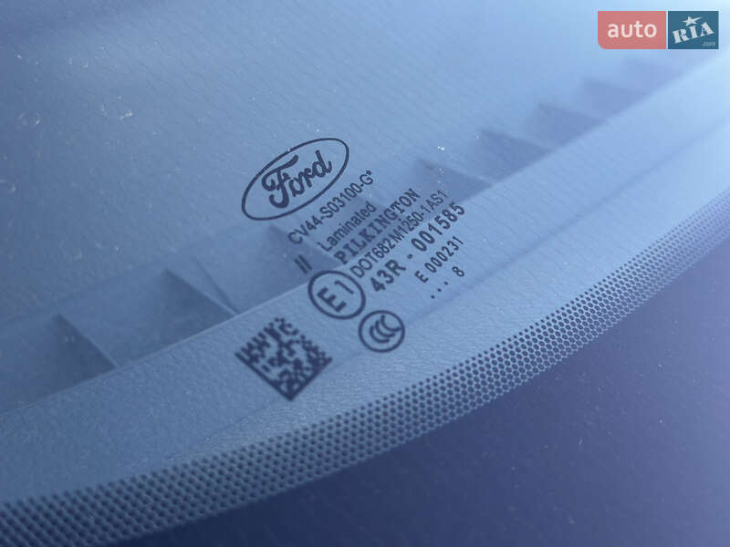 Позашляховик / Кросовер Ford Kuga 2015 в Львові фото 40 Позашляховик / Кросовер Ford Kuga 2015 в Львові