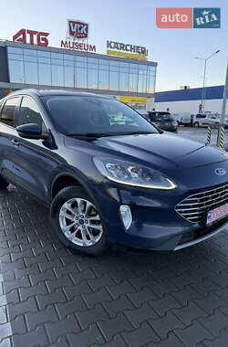 Позашляховик / Кросовер Ford Kuga 2021 в Львові