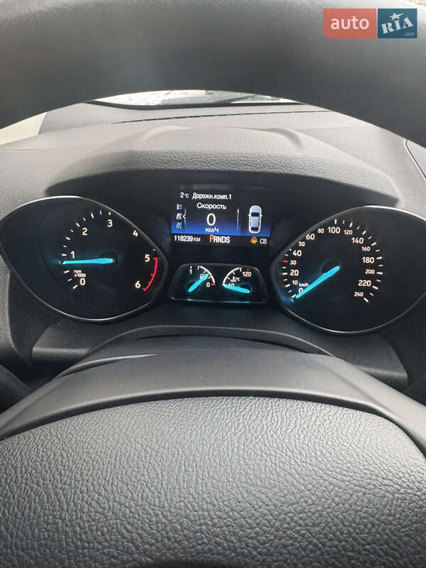 Внедорожник / Кроссовер Ford Kuga 2018 в Харькове