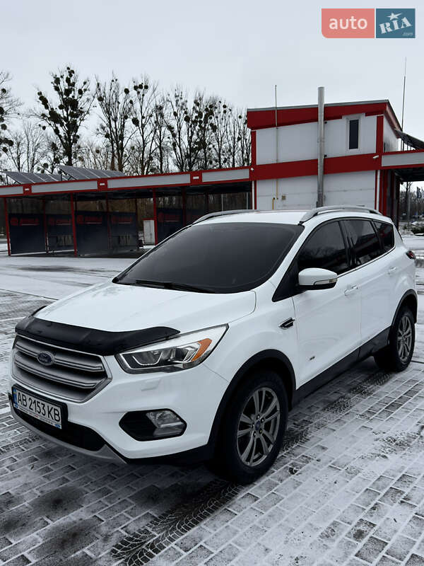 Ford Kuga 2016