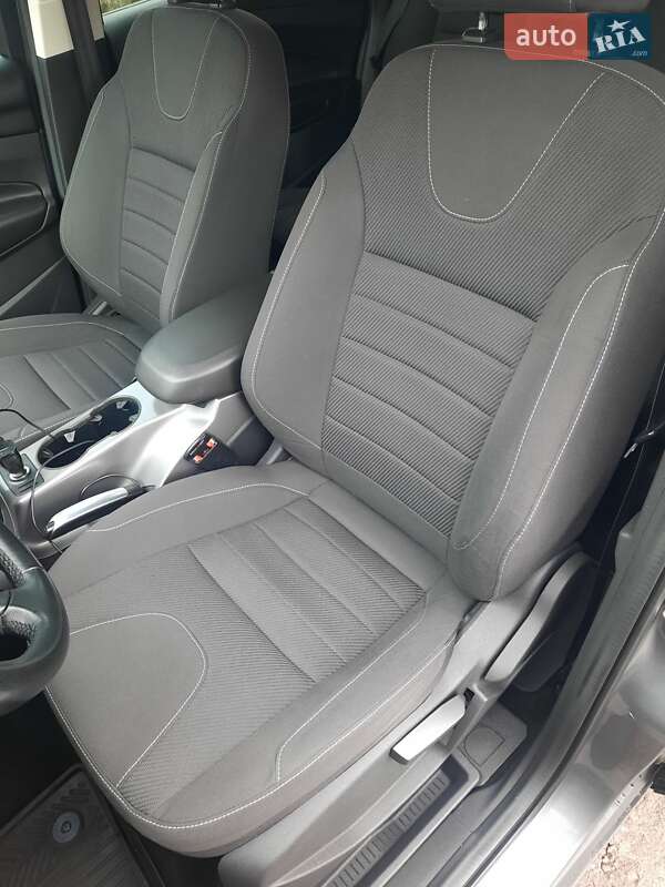 Внедорожник / Кроссовер Ford Kuga 2013 в Новомосковске