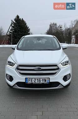 Внедорожник / Кроссовер Ford Kuga 2019 в Бершади