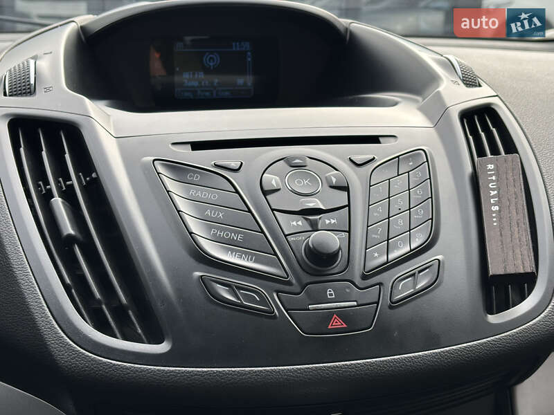 Внедорожник / Кроссовер Ford Kuga 2013 в Киеве