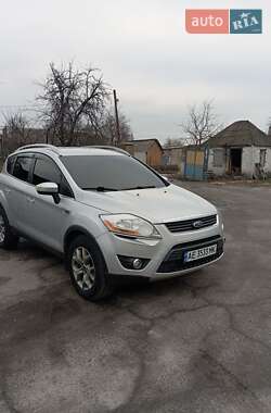 Позашляховик / Кросовер Ford Kuga 2011 в Першотравенську