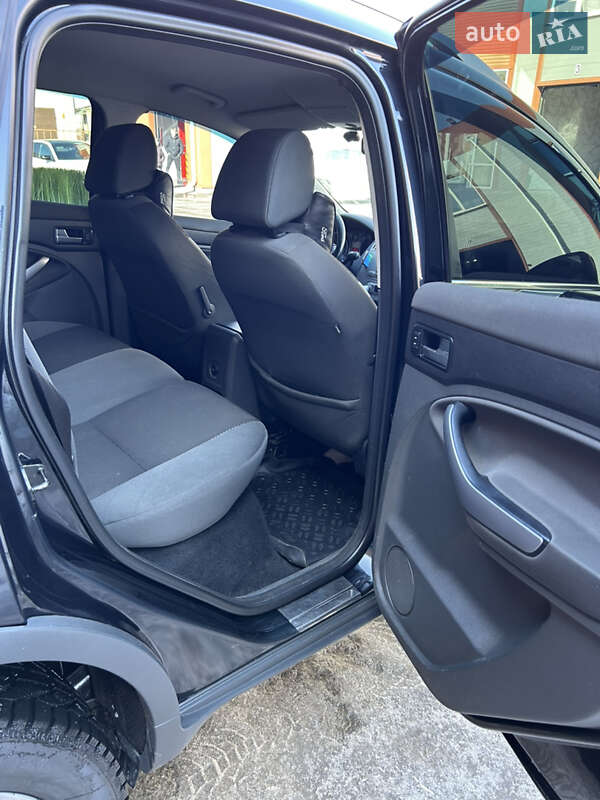 Позашляховик / Кросовер Ford Kuga 2012 в Сумах