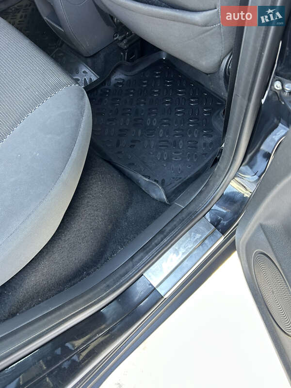 Позашляховик / Кросовер Ford Kuga 2012 в Сумах