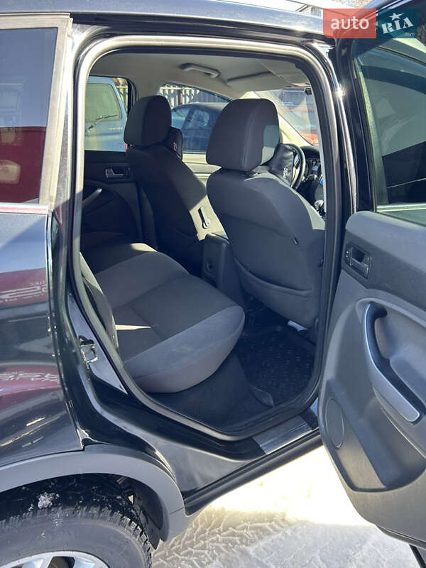 Позашляховик / Кросовер Ford Kuga 2012 в Сумах