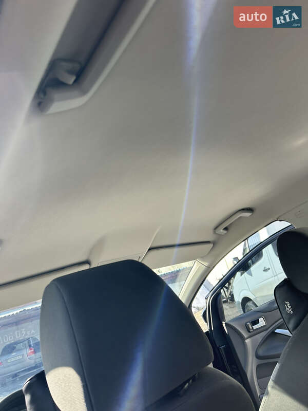 Позашляховик / Кросовер Ford Kuga 2012 в Сумах