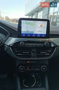 Внедорожник / Кроссовер Ford Kuga 2020 в Ужгороде