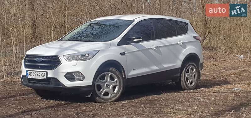 Внедорожник / Кроссовер Ford Kuga 2017 в Виннице фото 3 Внедорожник / Кроссовер Ford Kuga 2017 в Виннице