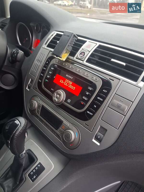 Внедорожник / Кроссовер Ford Kuga 2010 в Першотравенске