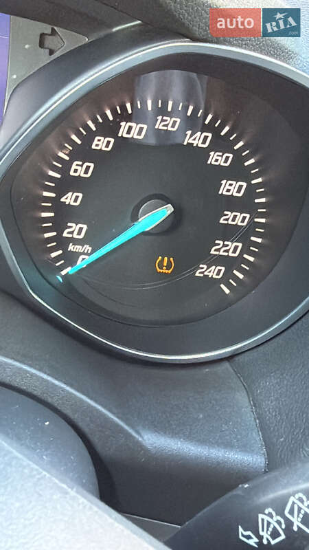 Позашляховик / Кросовер Ford Kuga 2016 в Львові