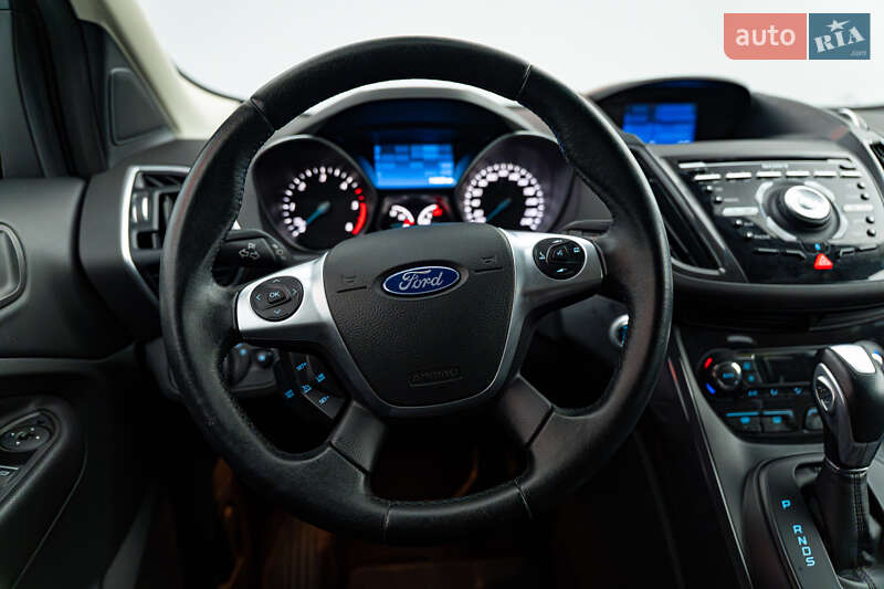 Внедорожник / Кроссовер Ford Kuga 2015 в Киеве