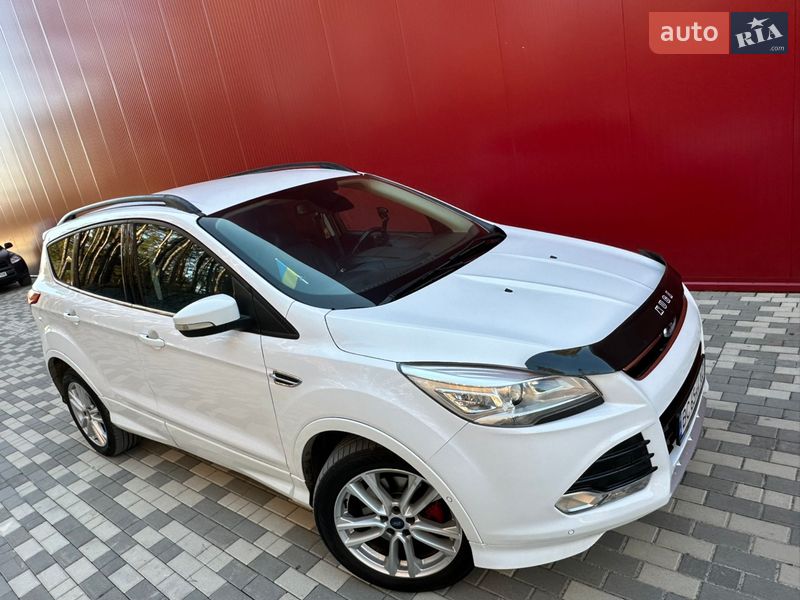 Внедорожник / Кроссовер Ford Kuga 2015 в Львове