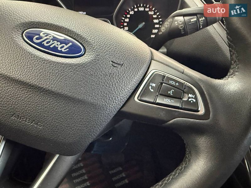 Внедорожник / Кроссовер Ford Kuga 2019 в Киеве