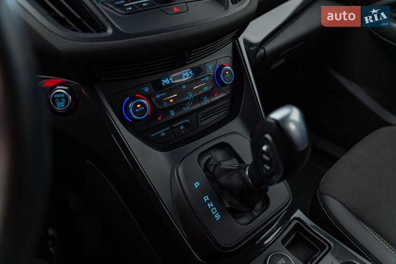 Позашляховик / Кросовер Ford Kuga 2019 в Києві