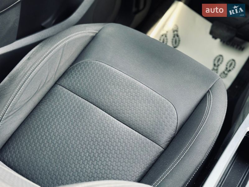 Внедорожник / Кроссовер Ford Kuga 2017 в Кременчуге