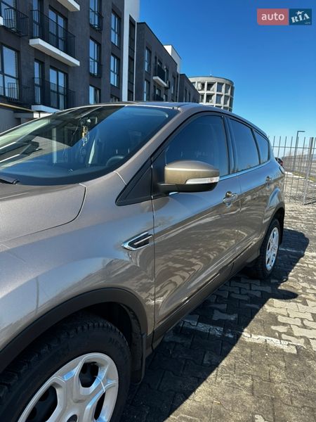 Внедорожник / Кроссовер Ford Kuga 2019 в Черкассах
