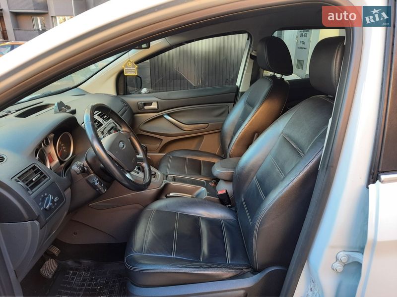 Позашляховик / Кросовер Ford Kuga 2012 в Києві