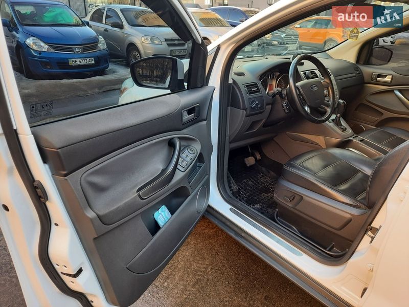 Позашляховик / Кросовер Ford Kuga 2012 в Києві