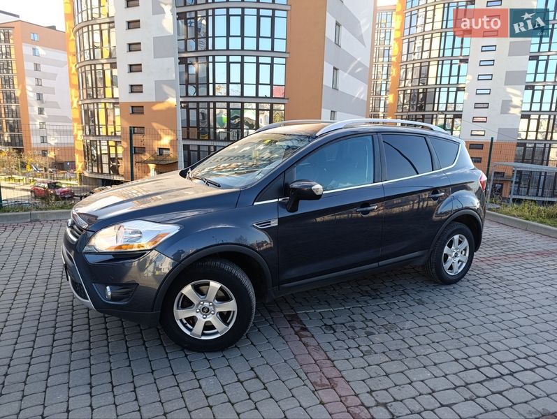 Внедорожник / Кроссовер Ford Kuga 2010 в Ивано-Франковске