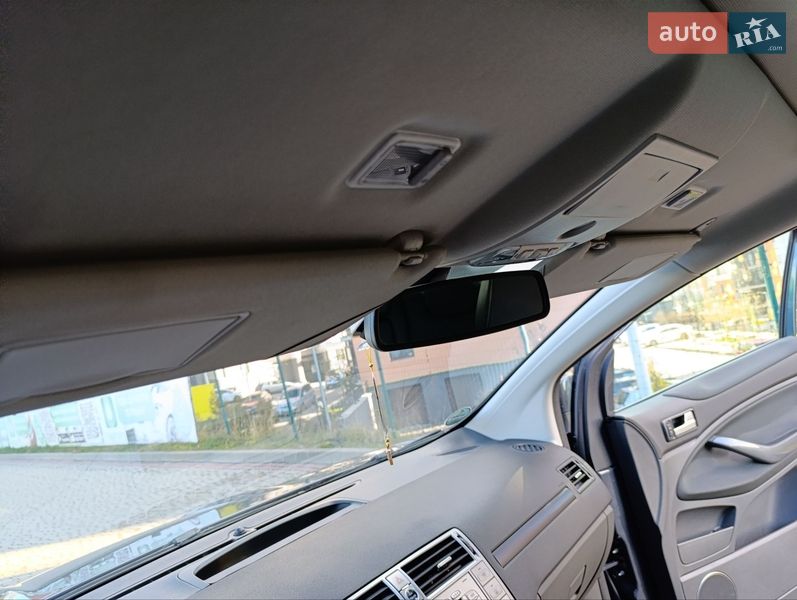 Внедорожник / Кроссовер Ford Kuga 2010 в Ивано-Франковске