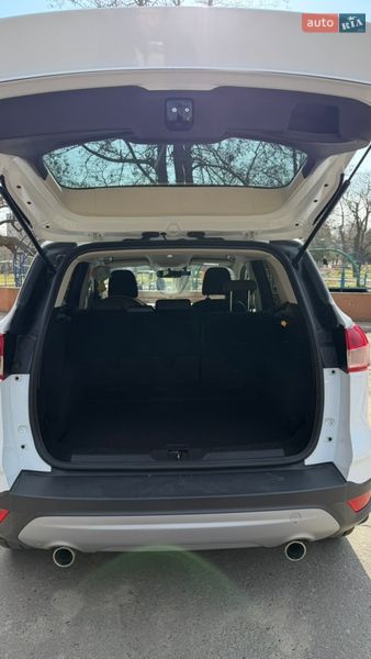 Внедорожник / Кроссовер Ford Kuga 2014 в Черноморске фото 10 Внедорожник / Кроссовер Ford Kuga 2014 в Черноморске