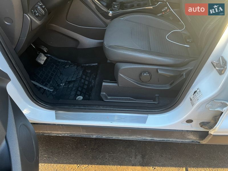 Внедорожник / Кроссовер Ford Kuga 2019 в Виннице