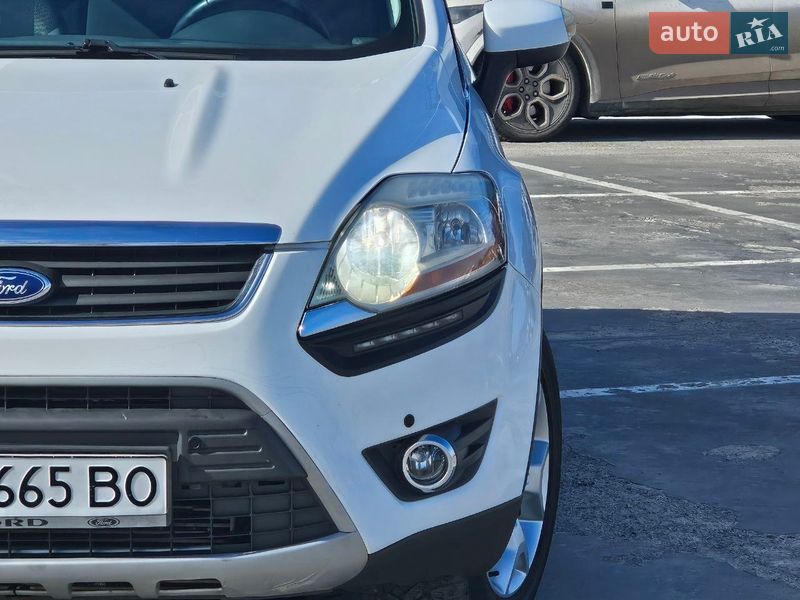Позашляховик / Кросовер Ford Kuga 2011 в Києві