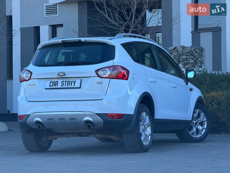 Позашляховик / Кросовер Ford Kuga 2010 в Стрию