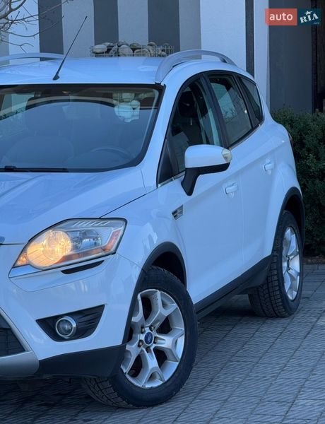 Позашляховик / Кросовер Ford Kuga 2010 в Стрию