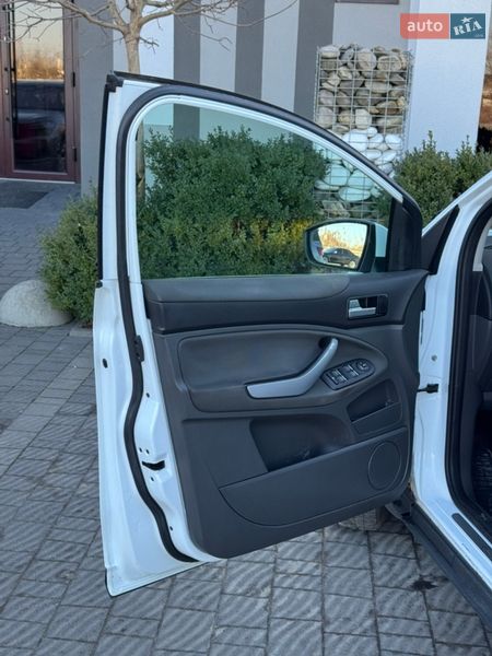 Позашляховик / Кросовер Ford Kuga 2010 в Стрию