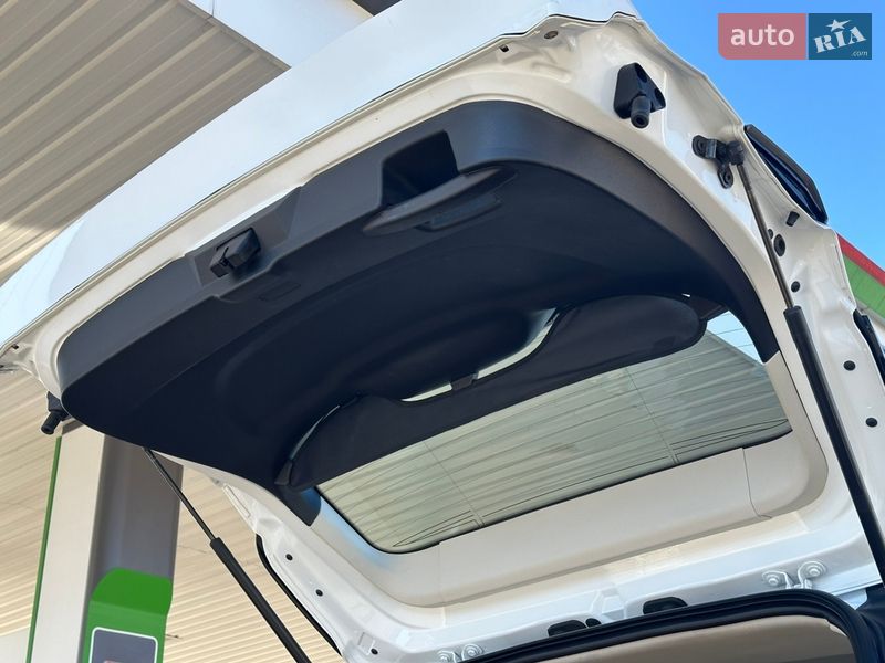 Позашляховик / Кросовер Ford Kuga 2018 в Житомирі