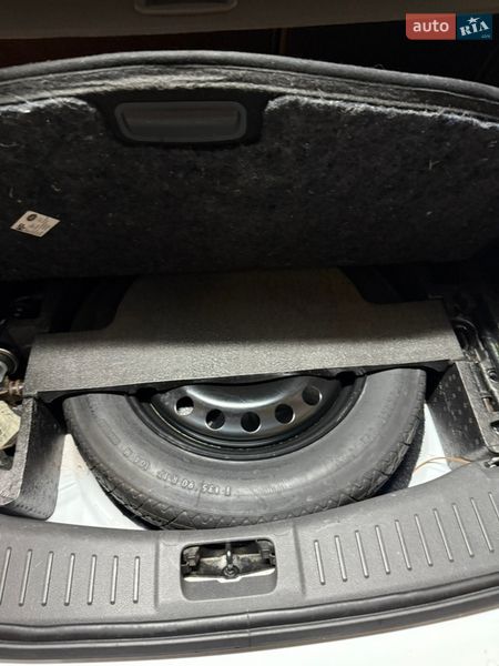 Внедорожник / Кроссовер Ford Kuga 2012 в Черновцах