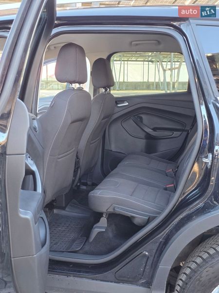 Внедорожник / Кроссовер Ford Kuga 2015 в Львове