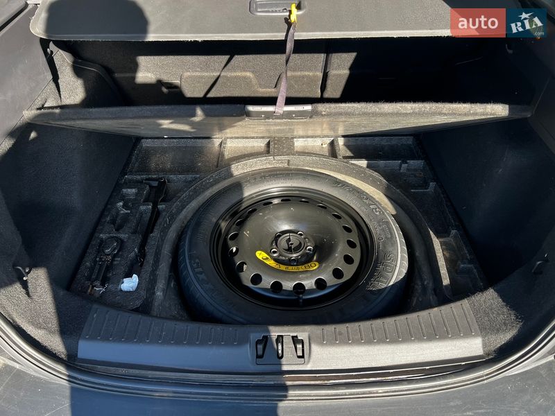 Позашляховик / Кросовер Ford Kuga 2016 в Рівному фото 18 Позашляховик / Кросовер Ford Kuga 2016 в Рівному