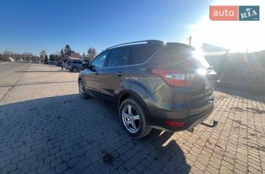 Внедорожник / Кроссовер Ford Kuga 2018 в Чемеровцах
