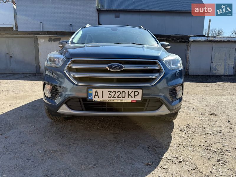 Внедорожник / Кроссовер Ford Kuga 2019 в Боярке