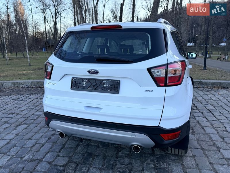 Позашляховик / Кросовер Ford Kuga 2019 в Києві